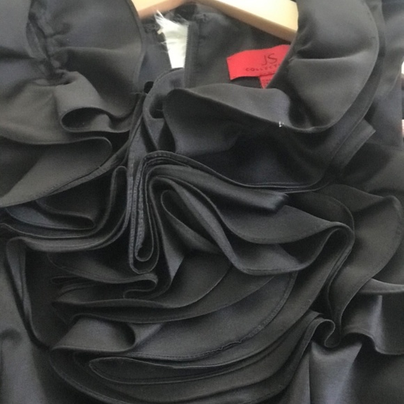 JS Collections structured dressy top - Picture 3 of 4